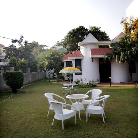 Sukoon Farm Villa Gurgaon Bagian luar foto